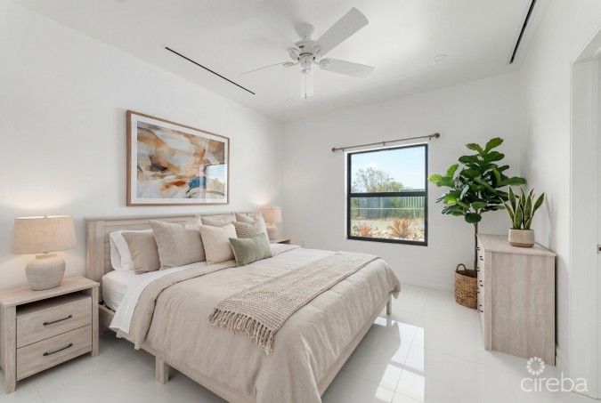 HYRE VIEW - 3 BED, 2 BATH DUPLEX