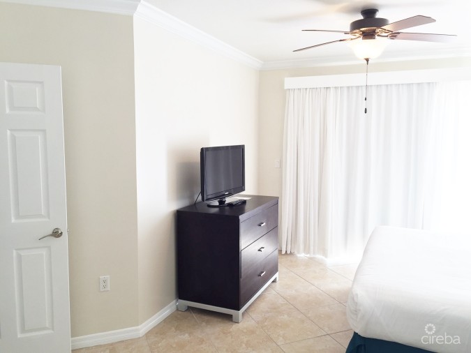 HOLIDAY INN RESORT - FRACTIONAL OWNERSHIP