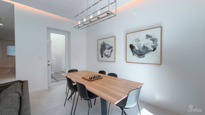 SOLARA TOWNHOME CRYSTAL HARBOUR