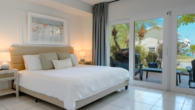 CARIBBEAN PARADISE, BEACHFRONT CONDO