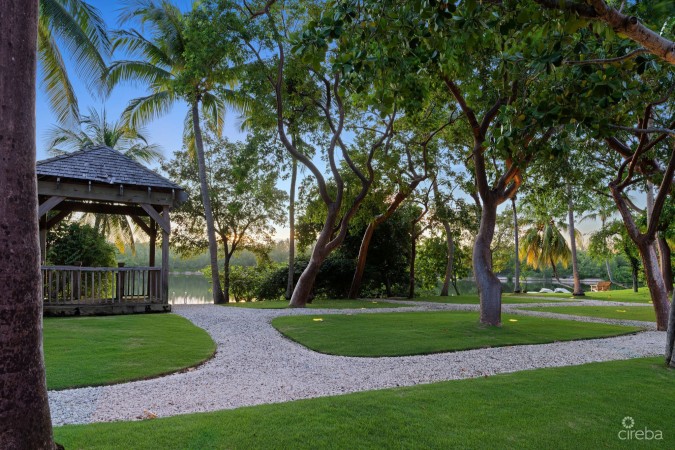 SALT CREEK HOME