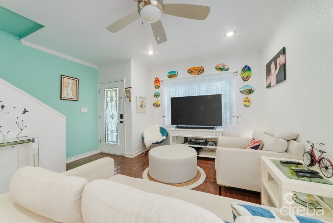 PARKLANE LIVING TOWNHOUSE