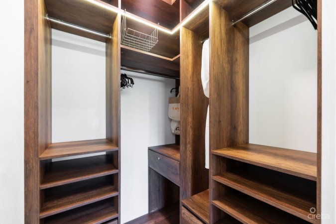 VILLA GYPSY SOUL AT THE GROVE | STEPS TO SMB & RESORT-STYLE LIVING
