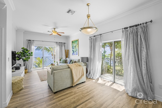 HARBOUR POINT OCEANFRONT 3 BED PLUS OFFICE