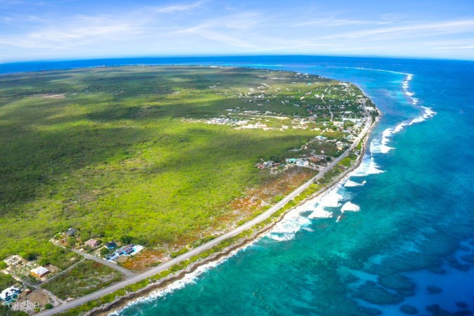 PRIME 5-ACRE ELEVATED DEVELOPMENT SITE WITH OCEAN FRONTAGE - HIGH ROCK, EAST END