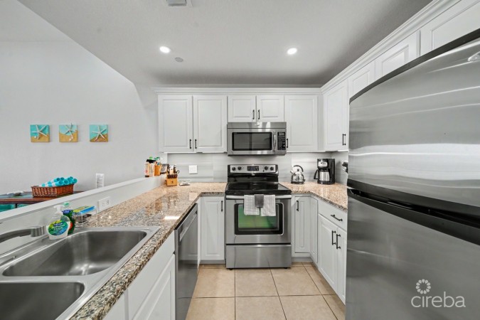 CASTAWAYS' COVE UNIT 328 A/B