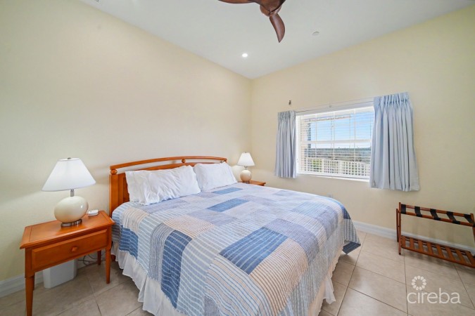 CASTAWAYS' COVE UNIT 328 A/B