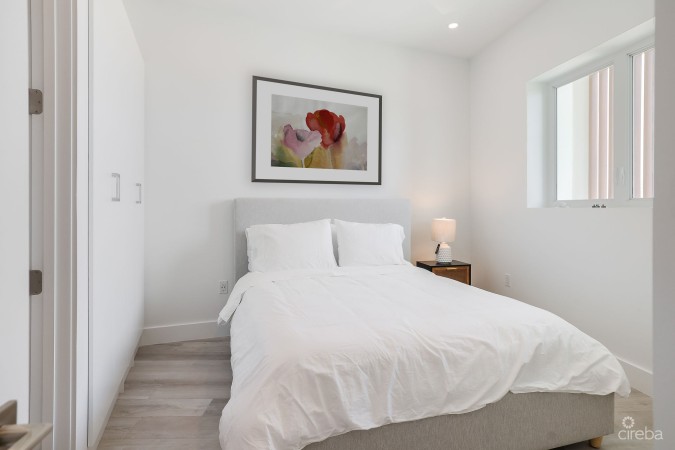 AURA #305 OCEANFRONT