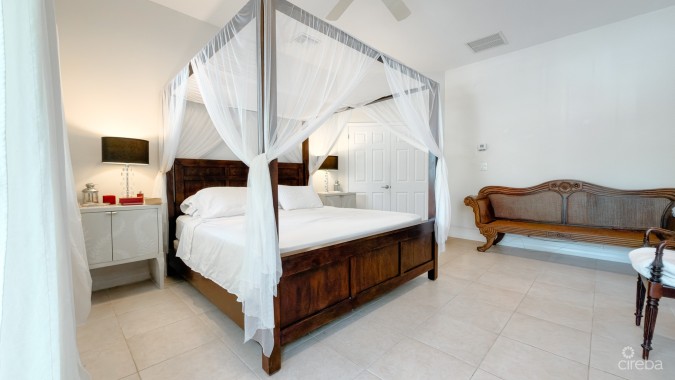 CANAL FRONT HOME 3 BED PROSPECT