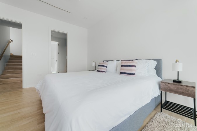 ONE CANAL POINT PENTHOUSE WITH COVERED ROOF TERRACE