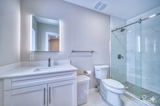 DOWNTOWN REACH 801