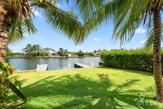 PERIWINKLE 51, 3 BEDROOM TOWNHOME