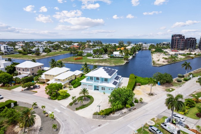 CRYSTAL HARBOUR WATERFRONT HOME