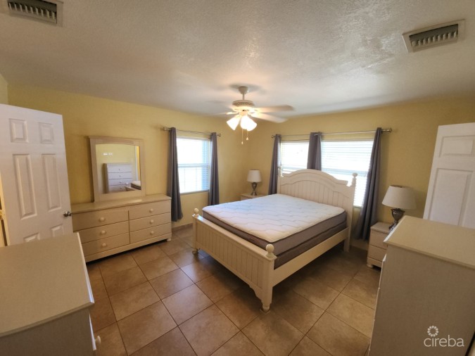 WATERVIEW HOME JUST OFF SMB CORRIDOR