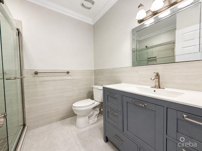 SAVANNAH MEADOWS -BEAUTIFULLY RENOVATED FAMILY HOME