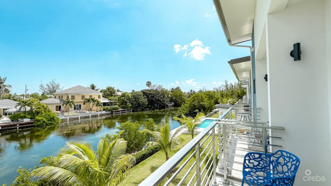 THE LAGOONS 2 BED WATERFRONT TOWNHOUSE
