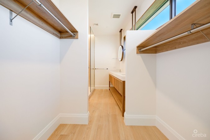 THE SANDS #2 | BOUTIQUE BEACHFRONT LIVING ON BOGGY SANDS ROAD