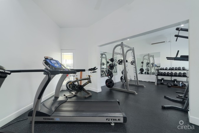 SPACIOUS 3 BED + DEN TOWNHOME AT L'AMBIENCE