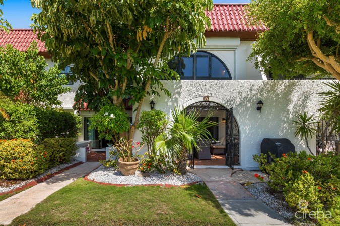 LIME TREE BAY UNIQUE 4 BED, 3.5 BATH WITH WATER VIEWS