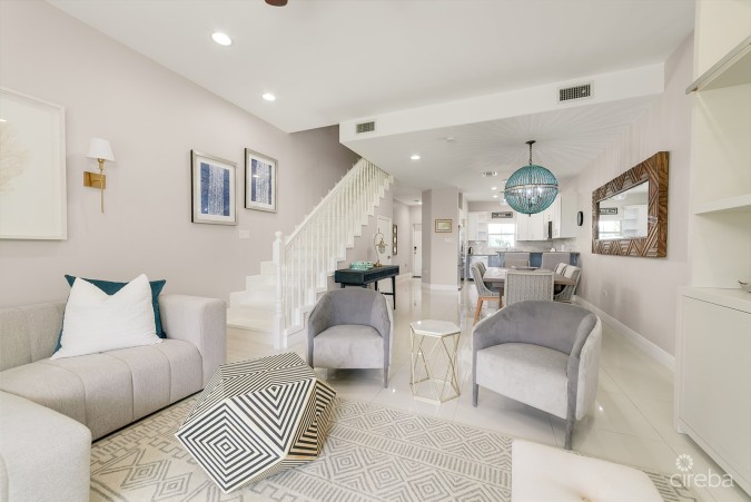 SNUG HARBOUR VILLAS #2 - OCEANFRONT TOWNHOME