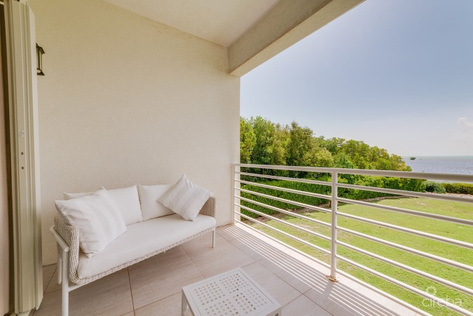 SNUG HARBOUR VILLAS #2 - OCEANFRONT TOWNHOME