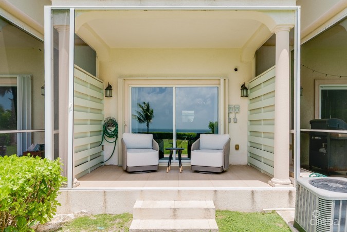 SNUG HARBOUR VILLAS #2 - OCEANFRONT TOWNHOME