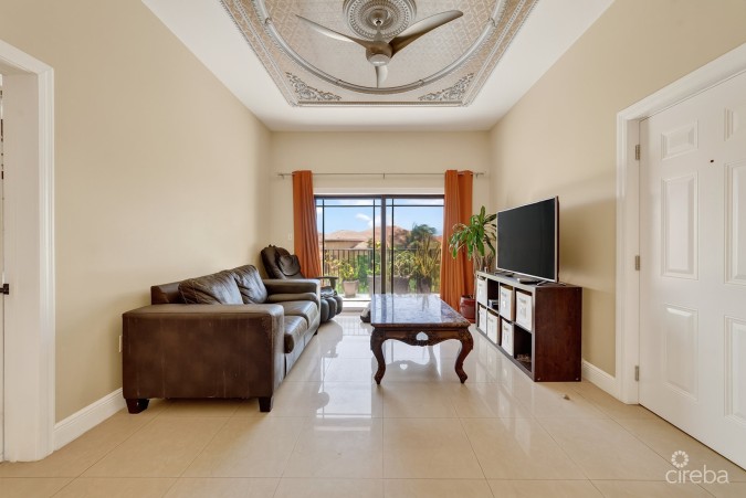 LANTERN POINT 3 BEDROOM CONDO W/OCEAN VIEW ROOFTOP TERRACE