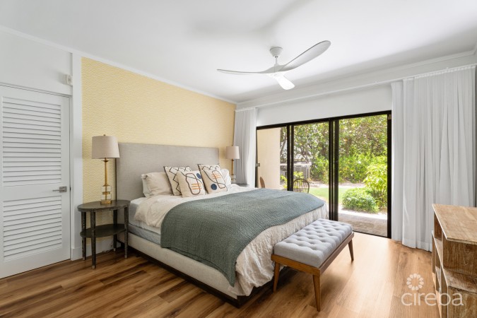 VILLA PAPPAGALLOS 4, WEST BAY RENOVATED CONDO
