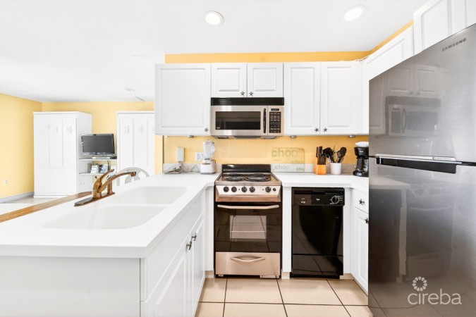 COMPASS POINT 205 - ONE BEDROOM