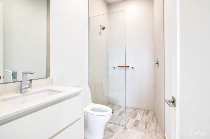 AURA #305 OCEANFRONT
