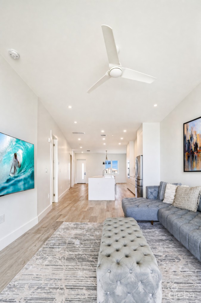 AURA #305 OCEANFRONT