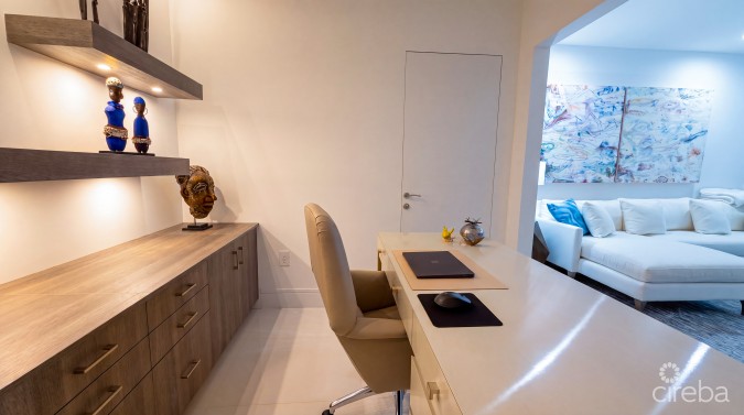 FIN 11 - OCEANFRONT CONDO