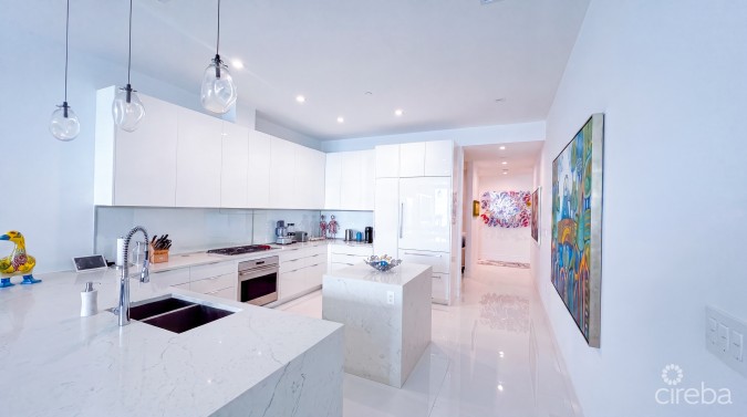 FIN 11 - OCEANFRONT CONDO
