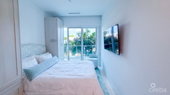 FIN 11 - OCEANFRONT CONDO