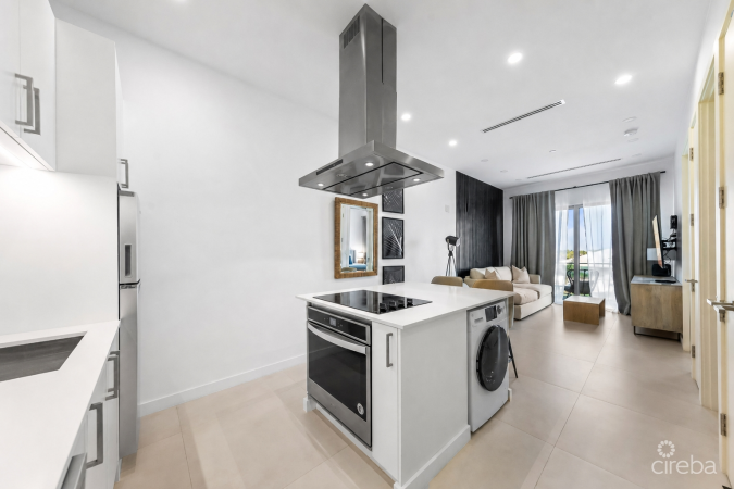 HARBOUR WALK 211, 1 BED + DEN