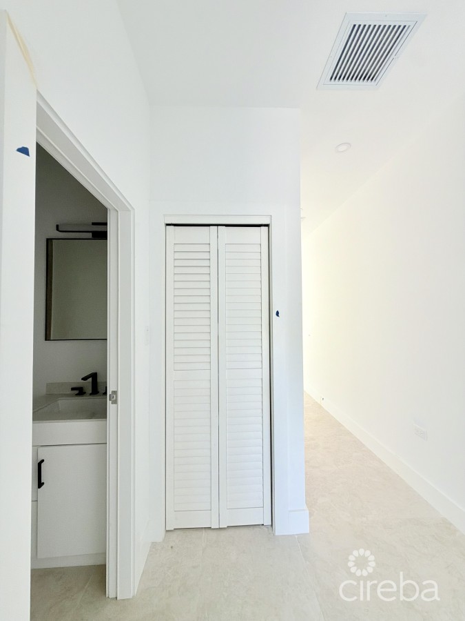 LARGE ONE BEDROOM TOWNHOME - THE MEADOWS AT BATABANO