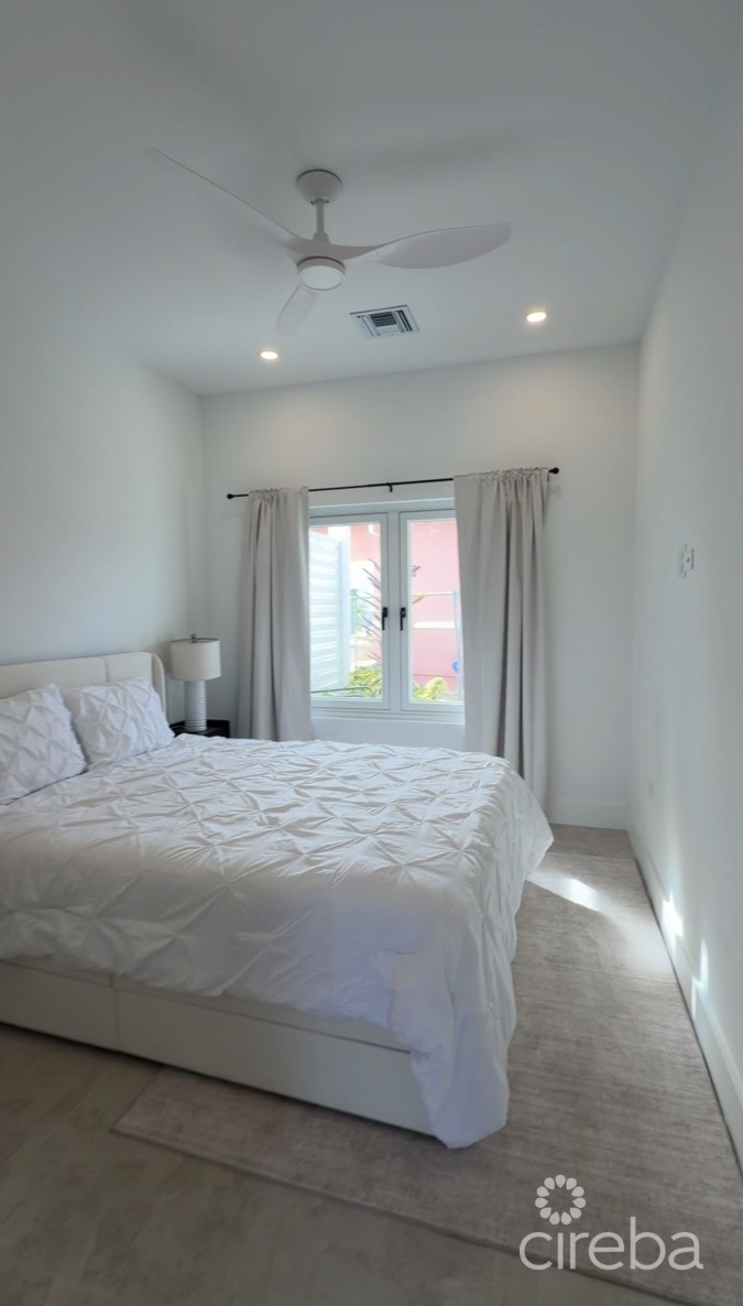ONE BEDROOM, ONE BATHROOM SEAGRAPE UNIT - MEADOWS AT BATABANO