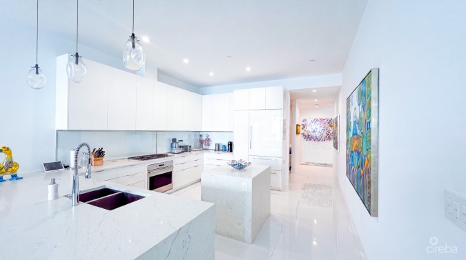 FIN 11 - OCEANFRONT CONDO