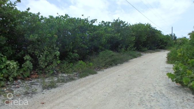 LITTLE CAYMAN NORTH SIDE OCEAN FRONT LAND
