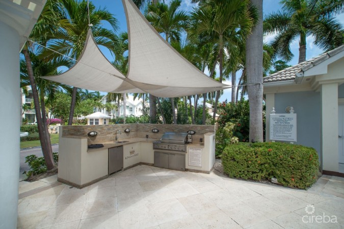 RARE KING'S COURT VILLA IN BRITANNIA | SEVEN MILE BEACH CORRIDOR