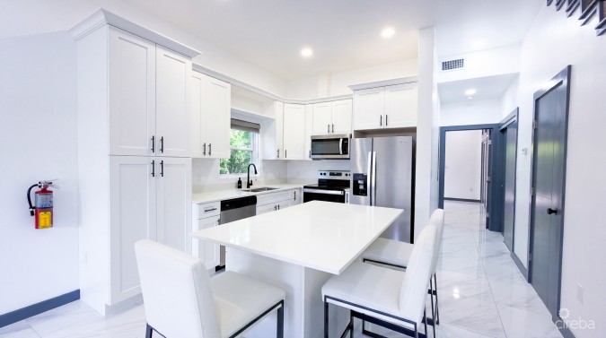 TROPHY CRESCENT 5-UNIT DEVELOPMENT