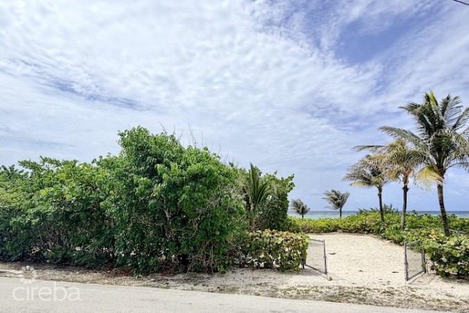LARGE BEACHFRONT LOT - RUM POINT DRIVE - PERFECT ESTATE PARCEL