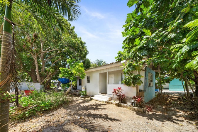 INVESTMENT PROPERTY- CENTRAL GEORGE TOWN