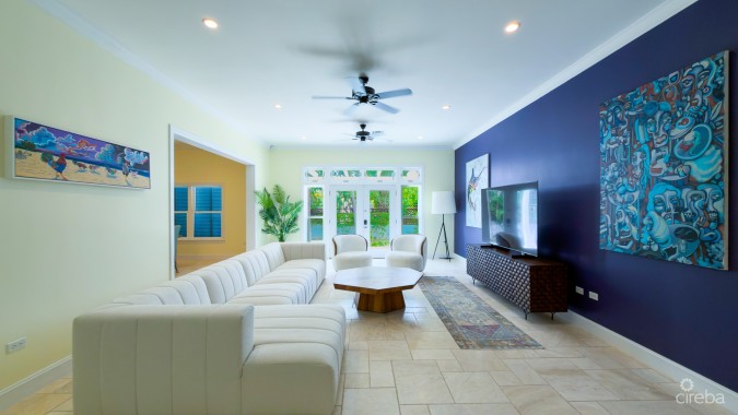 SEVEN MILE BEACH CORRIDOR FAMILY HOME