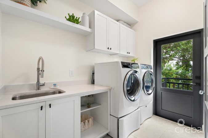 THE CHYMES 7, SOUTH SOUND HOME