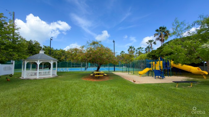SNUG HARBOUR ANDREW DRIVE - 4 BEDROOM FAMILY HOME IN THE SEVEN MILE BEACH CORRIDOR