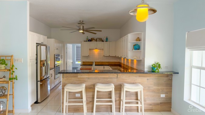 SNUG HARBOUR ANDREW DRIVE - 4 BEDROOM FAMILY HOME IN THE SEVEN MILE BEACH CORRIDOR
