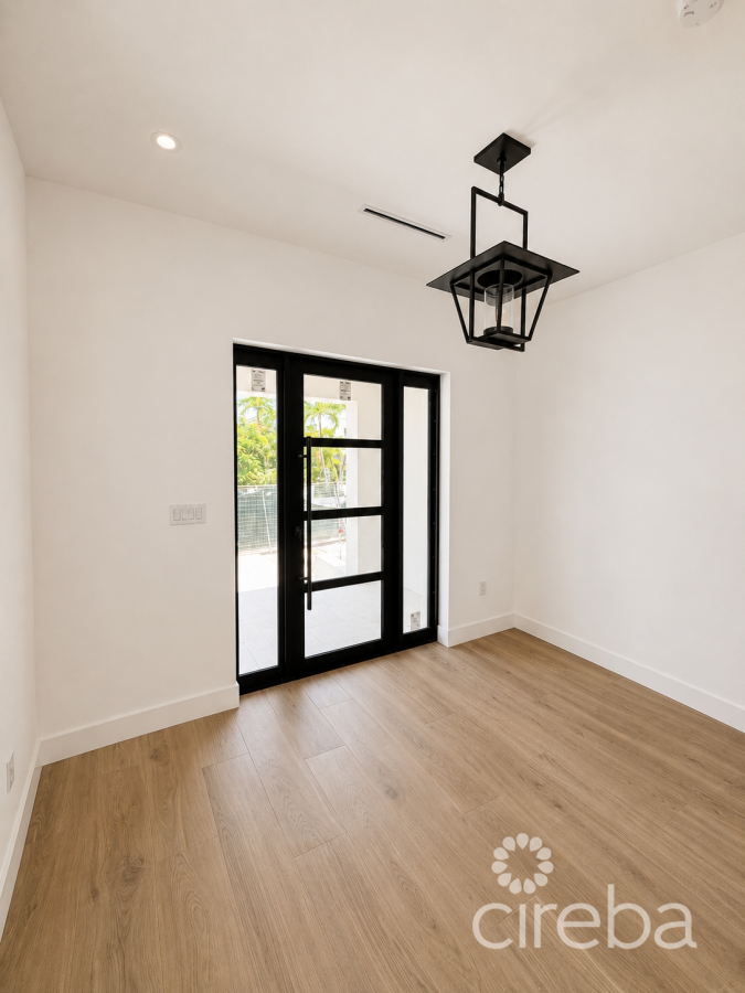 SNUG HARBOUR DUPLEX UNIT 1