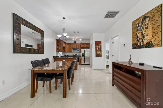 2 BEDROOM CONDO IN LANTERN POINT
