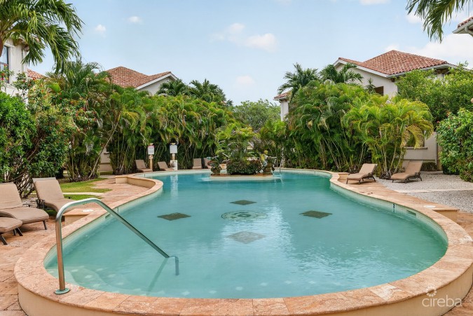 2 BEDROOM CONDO IN LANTERN POINT